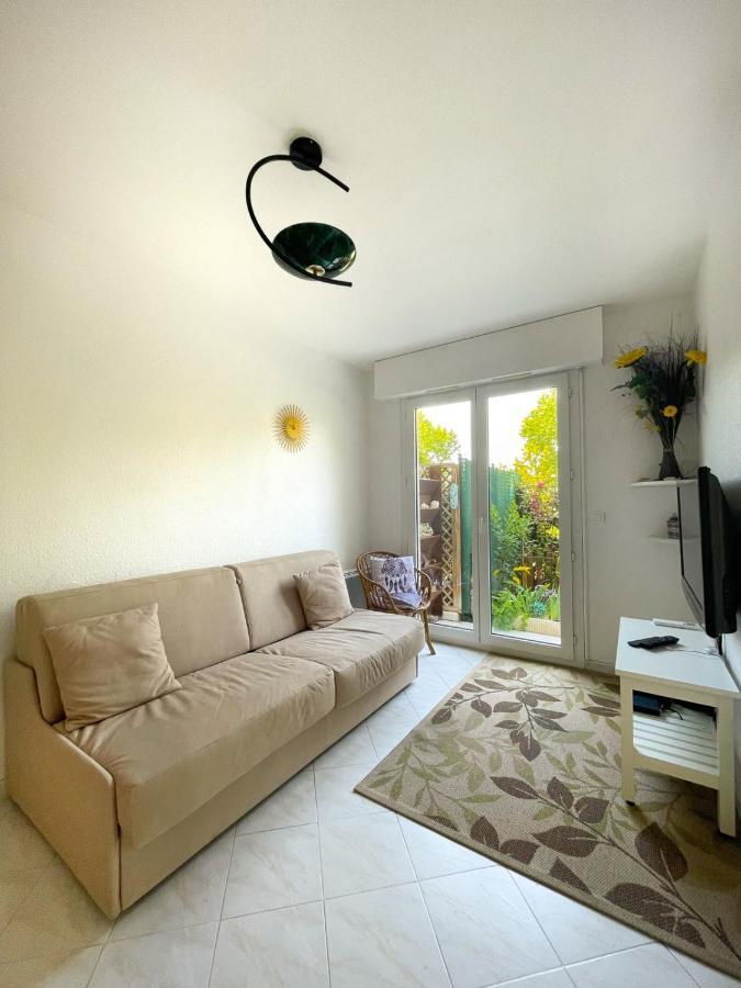 Superb Apartment With Garden Near The Sea Fréjus Exterior foto